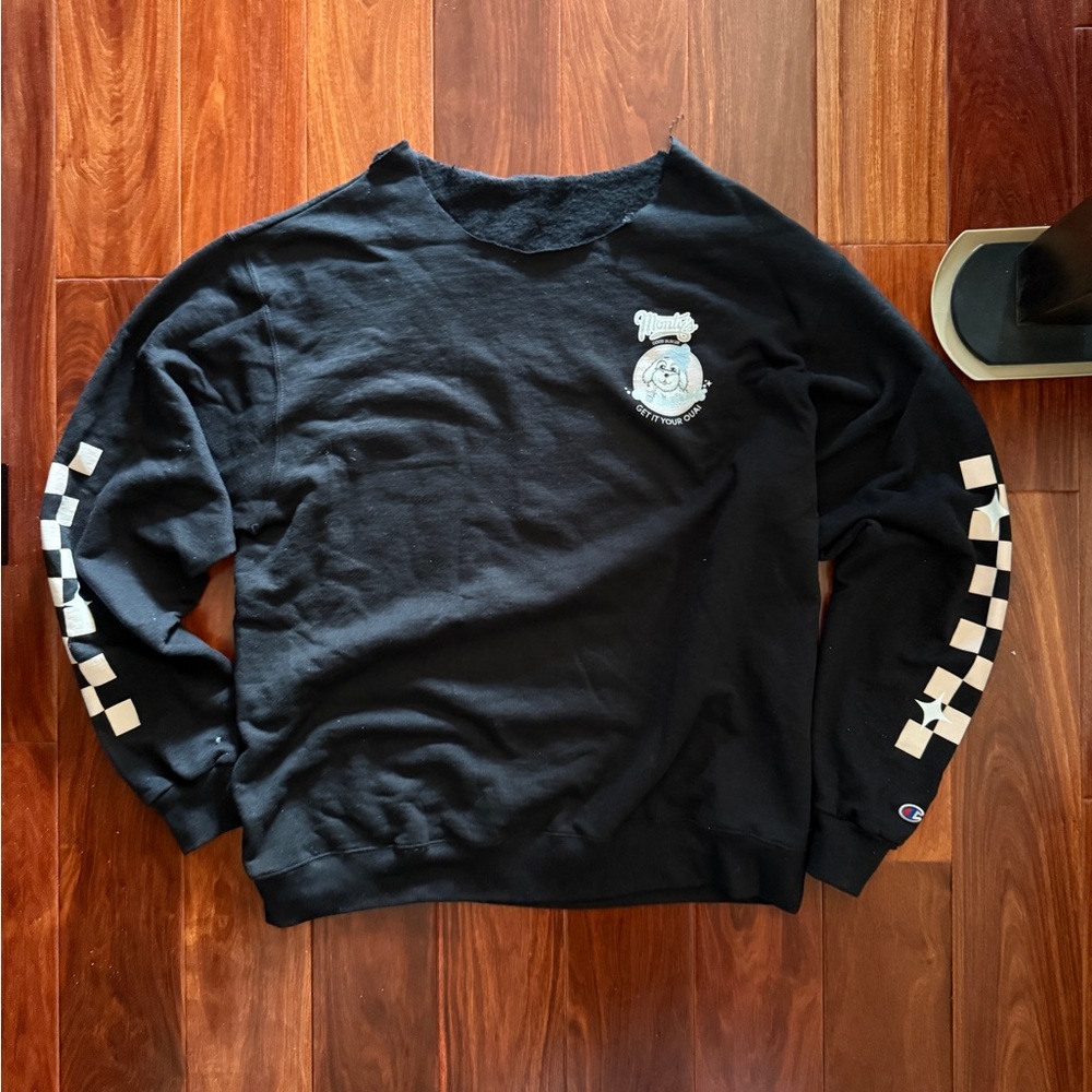 Black Graphic Sweatshirt with Checker Sleeve Details *Neckline CROPPED*